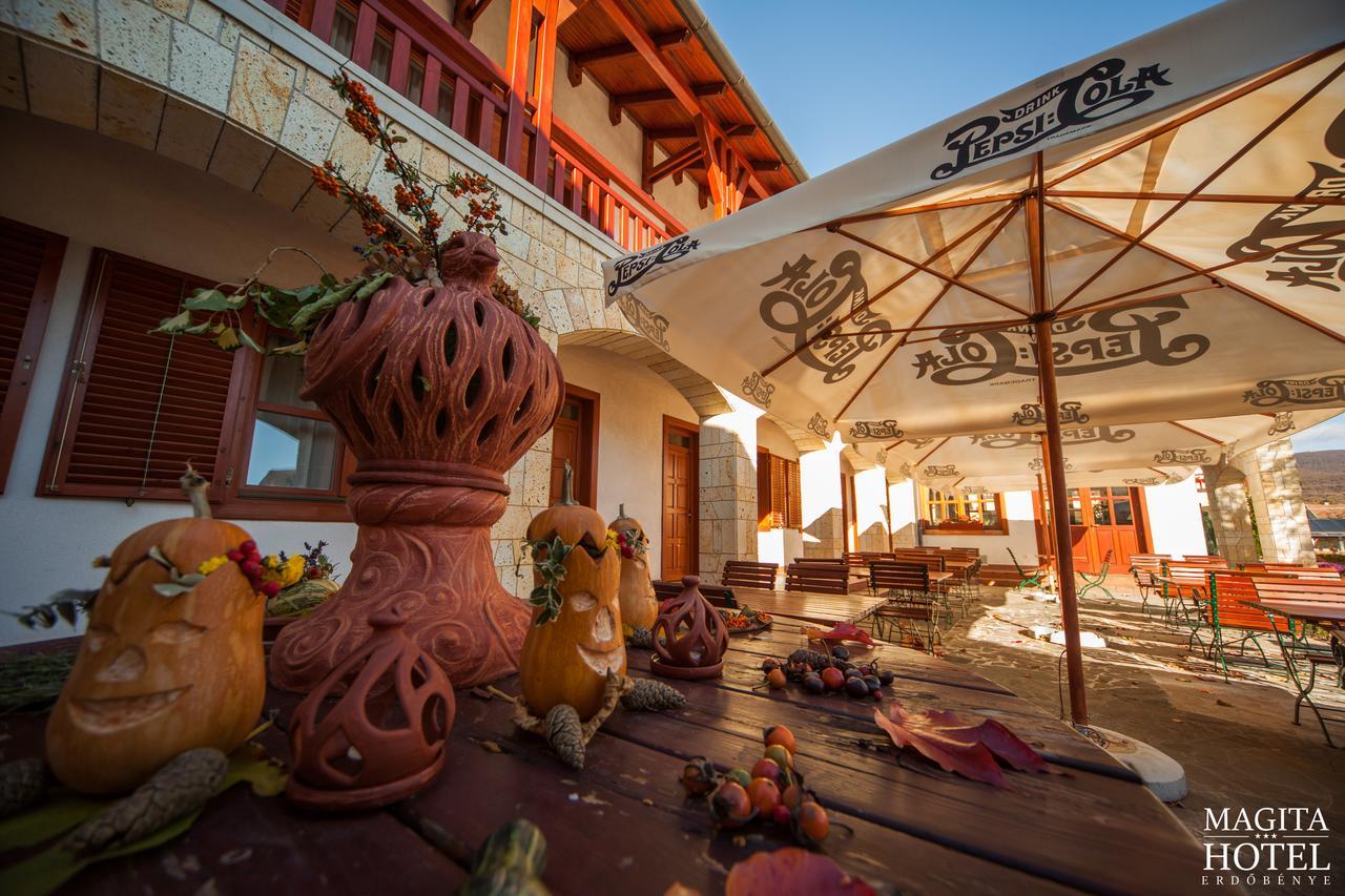 Magita Hotel Basko Ngoại thất bức ảnh